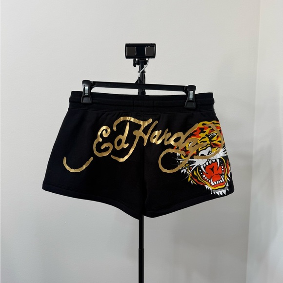 Ed Hardy Black Hoodie and Shorts Tracksuit Set with Tiger Design - Picture 7 of 7